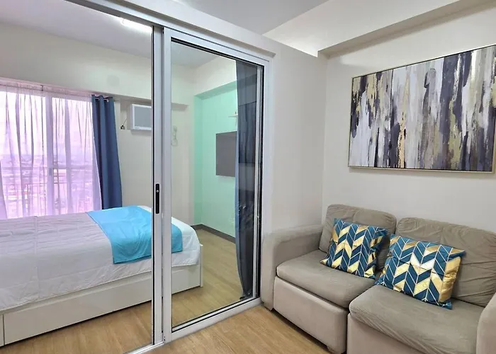 Apartamento Minimalist With Queen Size Bed At The Celandine Manila