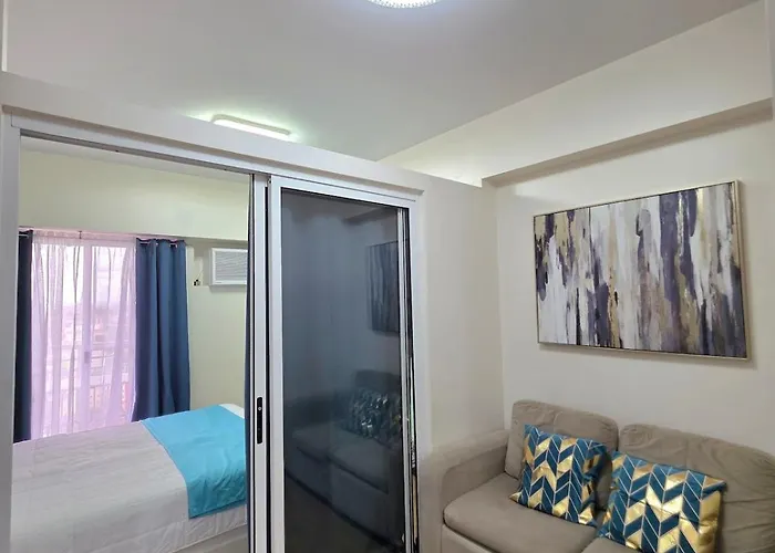 Apartamento Minimalist With Queen Size Bed At The Celandine *